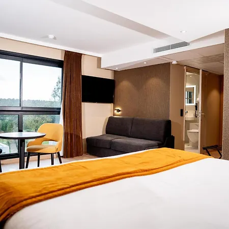 Best Western Plus Le Fairway Hotel & Spa Golf D'Arras-3
